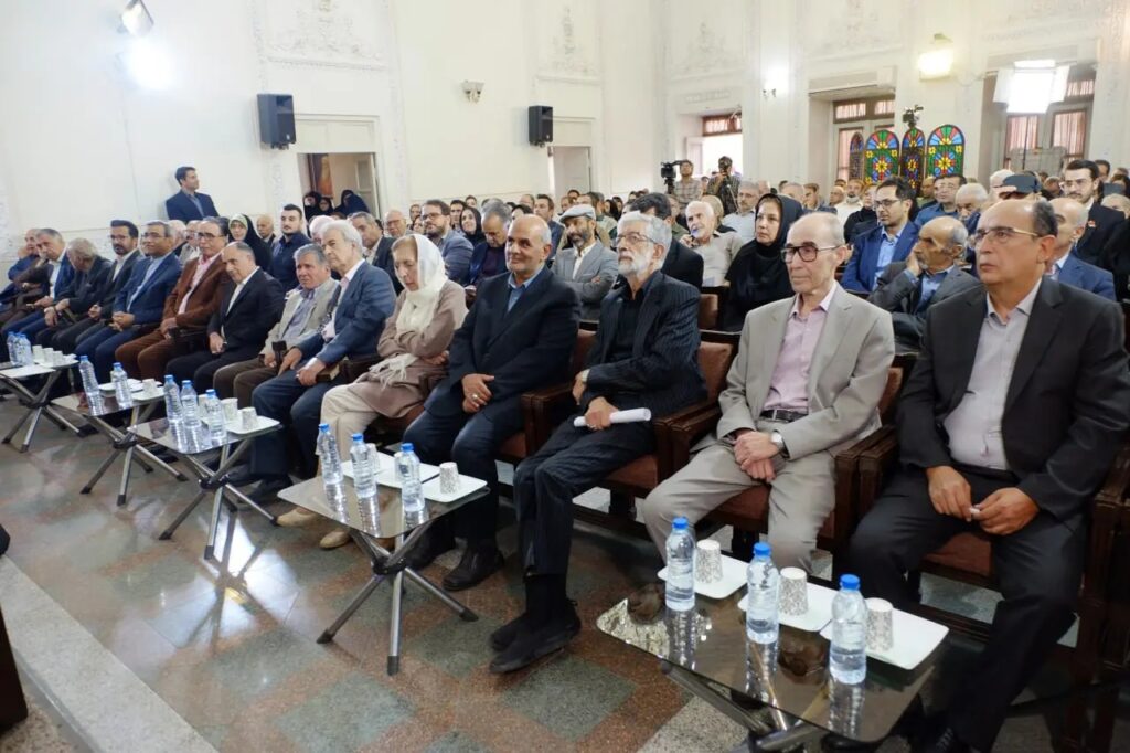 محمدجعفر یاحقی