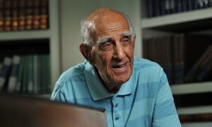 احمد اقتداری